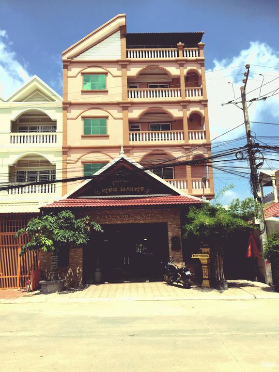 Soben Sensok Guesthouse Phnom Penh Eksteriør billede